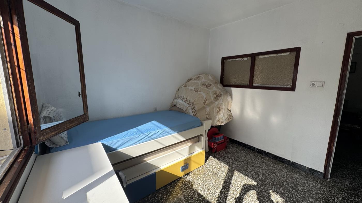Segunda habitación, vista desde la puerta